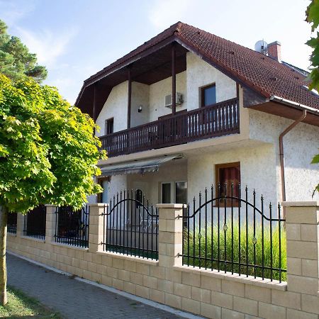 Zsolnay Apartman Siófok Zewnętrze zdjęcie